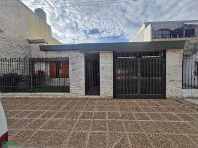/international/ar/mariano-usandivara-2321-patricios-cordoba-cordoba-5000-cordoba-cordoba-310108867744/