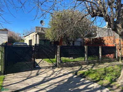 /international/ar/106-entre-7-y-9-s-n-punta-lara-ensenada-gba-sur-1931-ensenada-buenos-aires-310107790576/