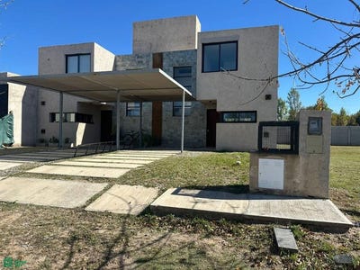 /international/ar/av-valparaiso-7500-s-n-distrito-sur-cordoba-cordoba-cordoba-cordoba-310108135836/