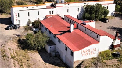 /international/ar/hotel-jarillal-en-sierra-grande-sierra-grande-rio-negro-310096670190/