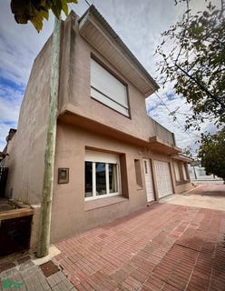 /international/ar/calle-24-e-7-y-9-claromeco-buenos-aires-costa-atlantica-7505-310107298272/