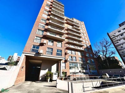 /international/ar/almirante-guillermo-brown-623-moron-moron-gba-oeste-moron-buenos-aires-310108114155/