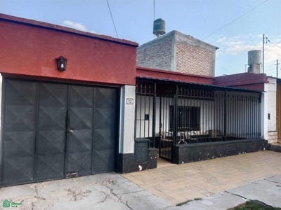 /international/ar/jose-marti-143-rodeo-de-la-cruz-mendoza-m5525-mendoza-310107297174/