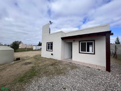 /international/ar/calle-176-entre-84-y-86-8479-b-los-talas-berisso-gba-sur-1923-berisso-buenos-aires-310108272143/
