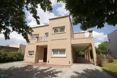 /international/ar/barrancas-de-iraola-113-guillermo-hudson-berazategui-gba-sur-1885-berazategui-buenos-aires-310105428707/
