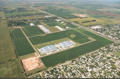 /international/ar/ruta-9-km-70-parque-industrial-campana-al-100-campana-buenos-aires-310106087237/