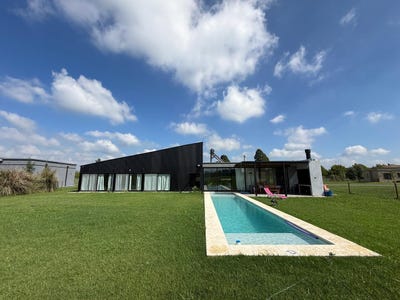 /international/ar/villa-maria-ezeiza-gran-bs-as-oeste-sur-buenos-aires-310108464757/