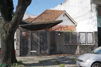 /international/ar/doctor-melo-2426-lanus-oeste-lanus-gba-sur-1814-lanus-buenos-aires-310107941158/
