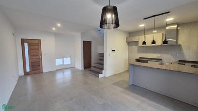 /international/ar/avenida-ladonosa-1-docta-cordoba-cordoba-5000-cordoba-cordoba-310106358954/