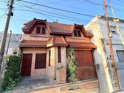 /international/ar/francisco-madero-1321-villa-sarmiento-moron-gba-oeste-1702-moron-buenos-aires-310108311336/