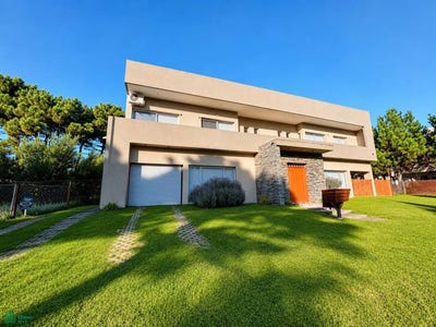 /international/ar/boulevard-icaro-1495-pinamar-buenos-aires-costa-atlantica-7167-pinamar-buenos-aires-310107525287/