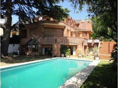 /international/ar/quinteros-lidoro-av-al-1300-nunez-capital-federal-buenos-aires-120084914624/