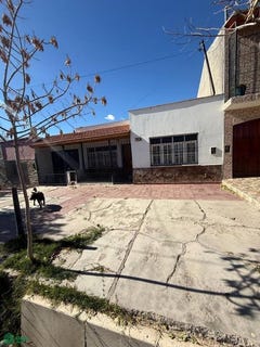 /international/ar/tomas-edison-763-rodeo-de-la-cruz-mendoza-mendoza-310108117475/