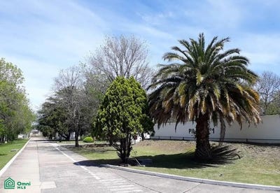 /international/ar/124-y-47-740-dique-1-ensenada-gba-sur-ensenada-buenos-aires-310105368000/