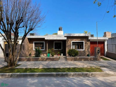 /international/ar/de-los-tiroleses-3445-los-boulevares-cordoba-cordoba-cordoba-cordoba-310109042837/