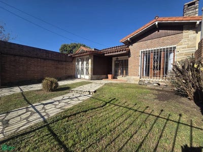 /international/ar/emilio-mitre-1172-villa-sarmiento-moron-gba-oeste-1706-moron-buenos-aires-310108868607/