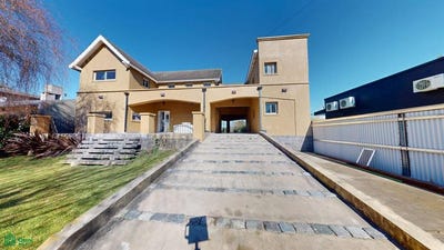 /international/ar/teniente-juan-cabot-3663-tristan-suarez-ezeiza-gba-sur-1080-ezeiza-buenos-aires-310106827527/