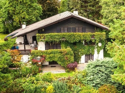 /international/at/velden-am-worther-see-carinthia-310109868185/