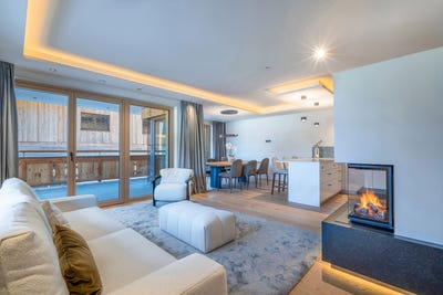 /international/at/brixen-im-thale-tyrol-310107766075/