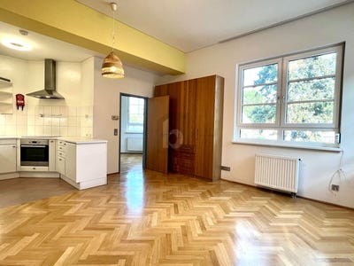 /international/at/klosterneuburg-lower-austria-310100875836/