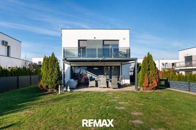 /international/at/wagna-styria-310109880048/