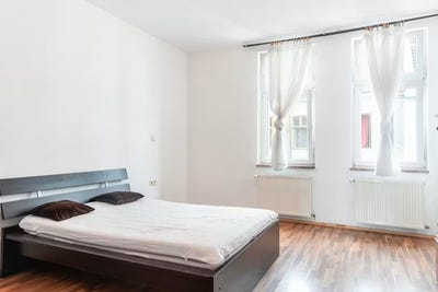 /international/at/lorystrasse-vienna-vienna-310108590204/