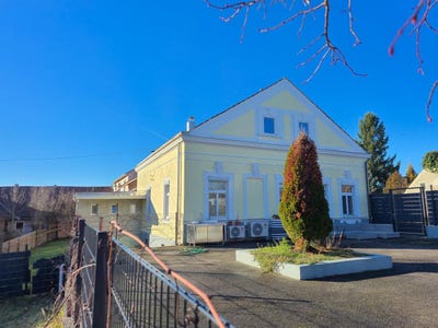 /international/at/neulengbach-lower-austria-310120504387/