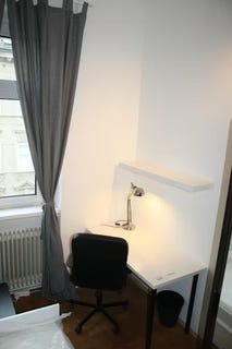 /international/at/knollgasse-vienna-vienna-310106412990/