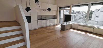 /international/at/wiener-neustadt-lower-austria-310108428086/