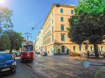 /international/at/porzellangasse-vienna-vienna-310094535484/