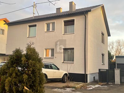 /international/at/linz-land-upper-austria-310109043672/