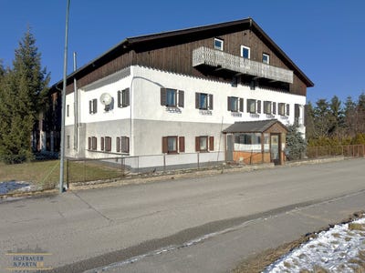/international/at/eichberg-lower-austria-310104987338/