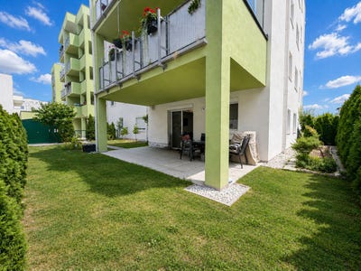 /international/at/wiener-neudorf-lower-austria-310119950396/