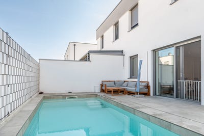 /international/at/horsching-upper-austria-310120564557/