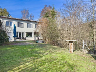/international/at/purkersdorf-lower-austria-310119951325/