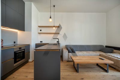 /international/at/kitzbuhel-tyrol-310120547308/