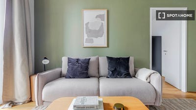 /international/at/vienna-vienna-310108563513/