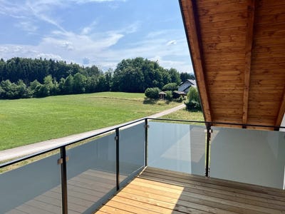 /international/at/seewalchen-am-attersee-upper-austria-310120542875/