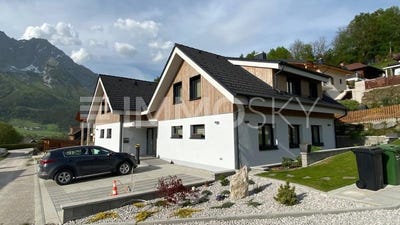 /international/at/niederoblarn-styria-310108560154/