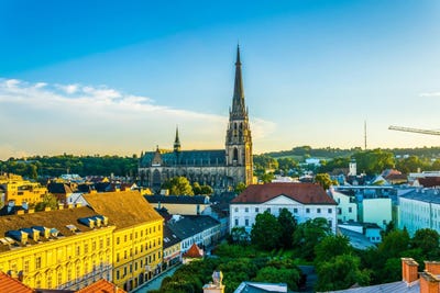 /international/at/linz-upper-austria-310120428645/