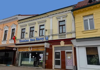 /international/at/wr-neustadt-lower-austria-310108484842/