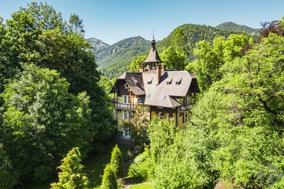 /international/at/bad-ischl-upper-austria-310120432982/