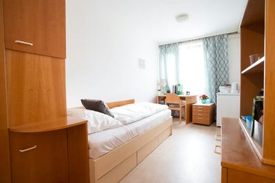 /international/at/donaufelder-strasse-vienna-vienna-310106042787/