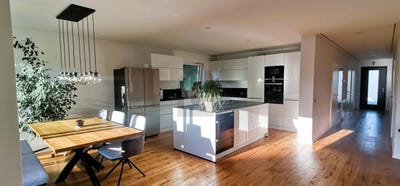 /international/at/wiener-neustadt-lower-austria-310108421178/