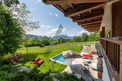 /international/at/kitzbuhel-tyrol-310120547390/