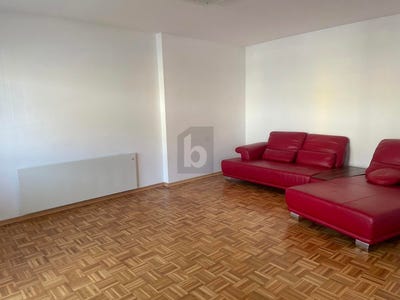 /international/at/hellmonsodt-upper-austria-310108402904/