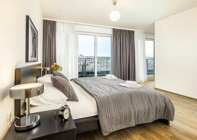 /international/at/lorystrasse-vienna-vienna-310093848130/