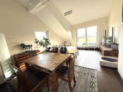 /international/at/neumarkt-am-wallersee-salzburg-310108756162/