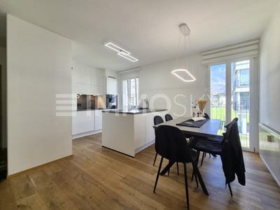 /international/at/hohenems-vorarlberg-310108042084/