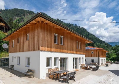 /international/at/dobriach-carinthia-310120595335/